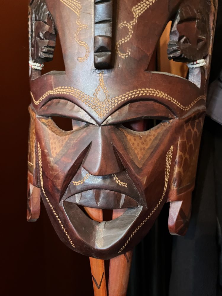Drewniana maska plemienna afrykanska