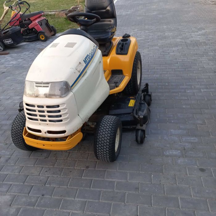 Traktorek kosiarka MTD Cub Cadet HDS 3235