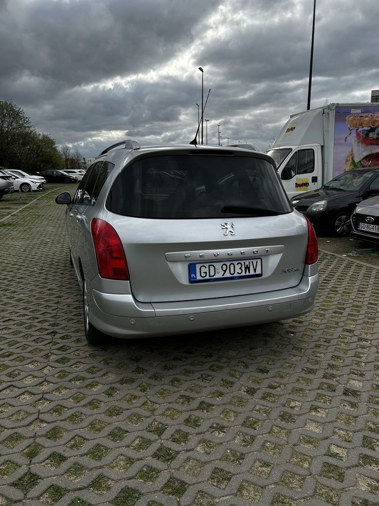 Peugeot 308 SW kombi dach panoramiczny