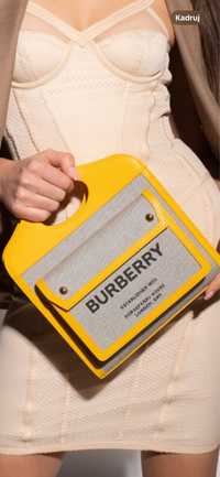 Burberry mini pocket torebka oryginalna