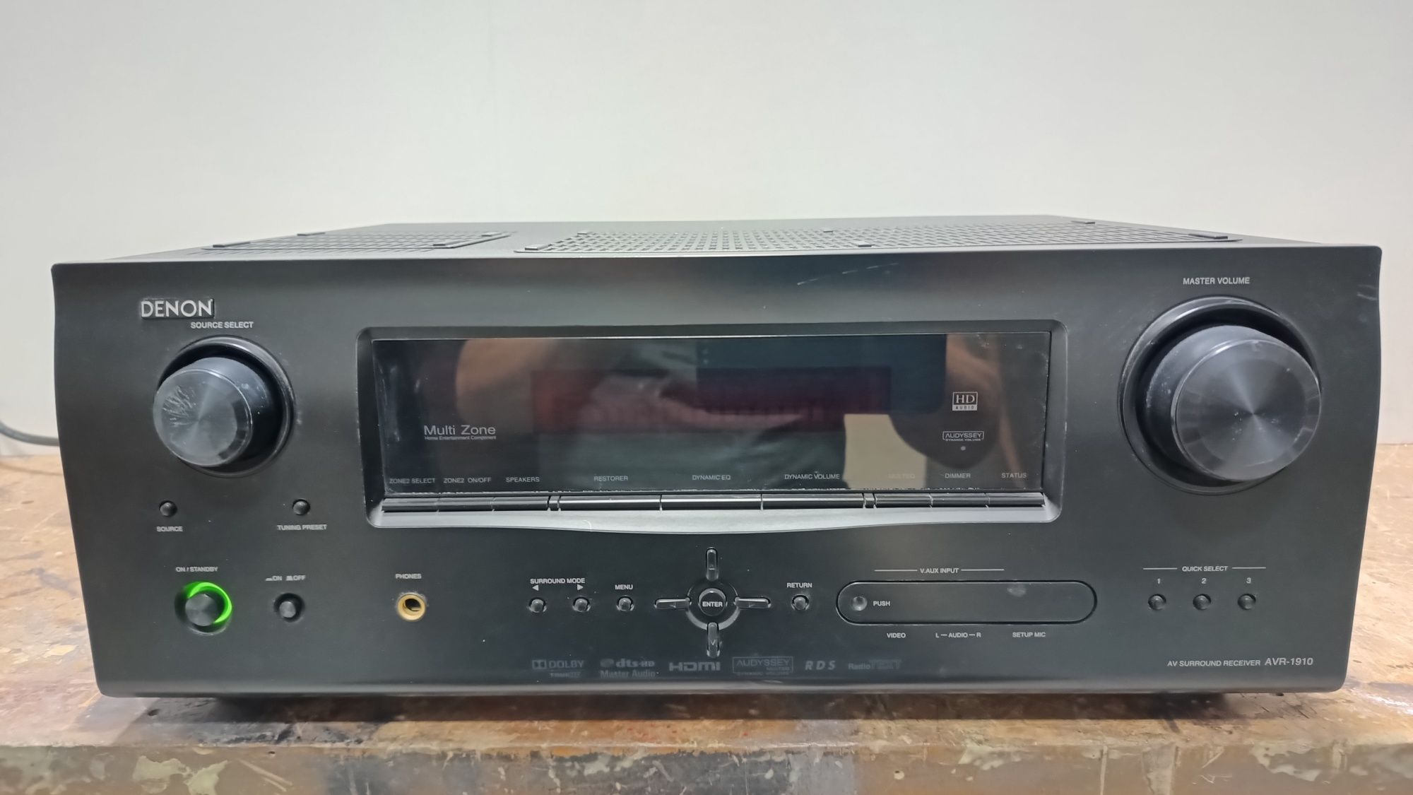 Amplituner Demon model AVR-1910 uszkodzony