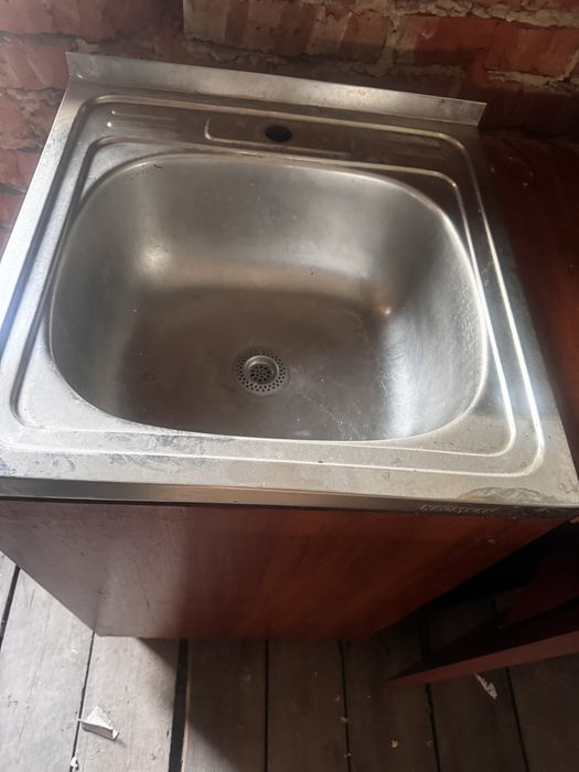 Продам мийку кухонну з тумбою