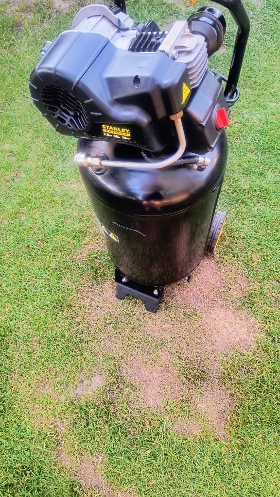 Kompresor Stanley Fatmax 50l. Pionowy. Stan idealny