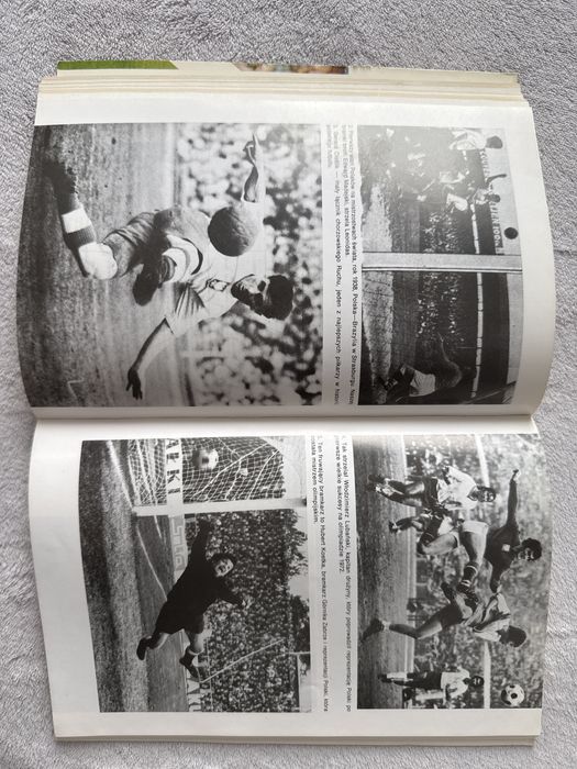 Piłka Nożna 1919 - 1989 Ludzie Drużyny Mecze Zarys encyklopedyczny