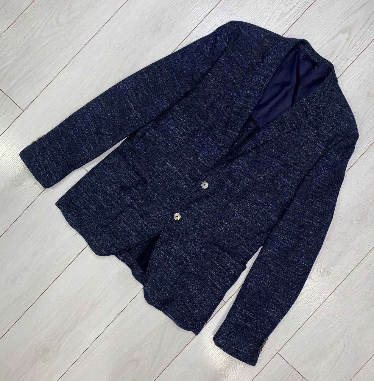чоловічий шерстяний блейзер піджак Hugo Boss 
розмір 54 / Large