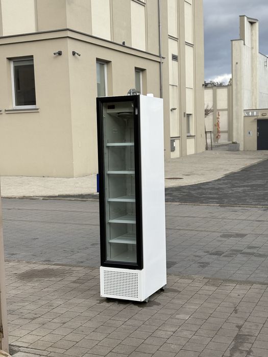 Lodówka wąska 45 cm slim | Witryna chłodnicza na napoje, nabiał, gastr