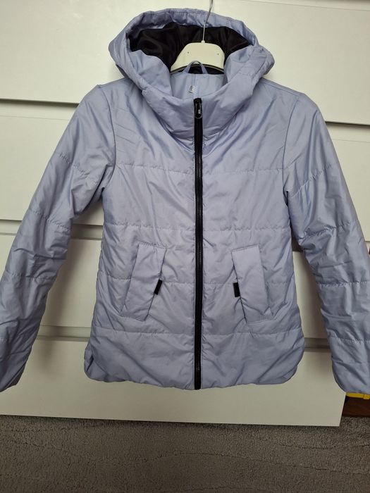 Куртка на дівчинку та тренч