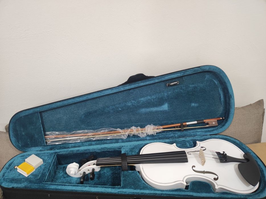 Скрипка 4/4 нова