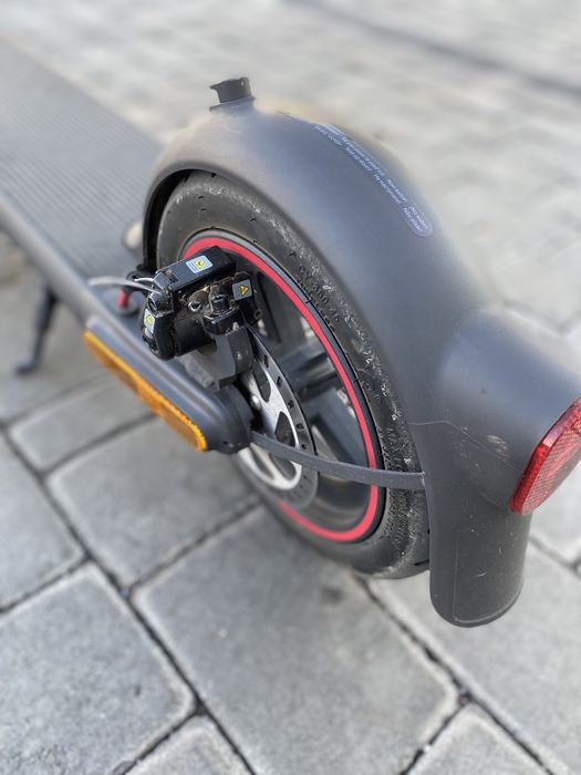 Електросамокат Xiaomi Mi Electric Scooter 4Pro