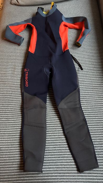 Sprzedam piankę 133-142 z  metki (dla mnie mniejsza)