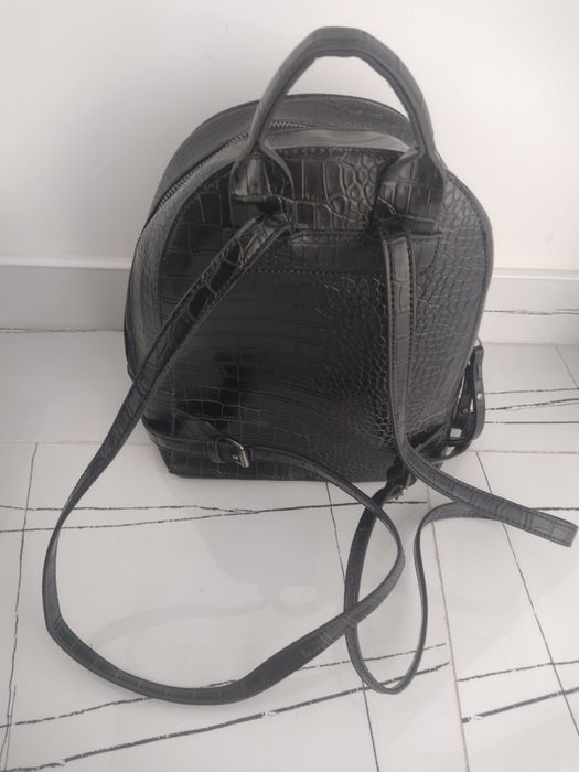 Plecak damski Mohito czarny z imitacji skóry