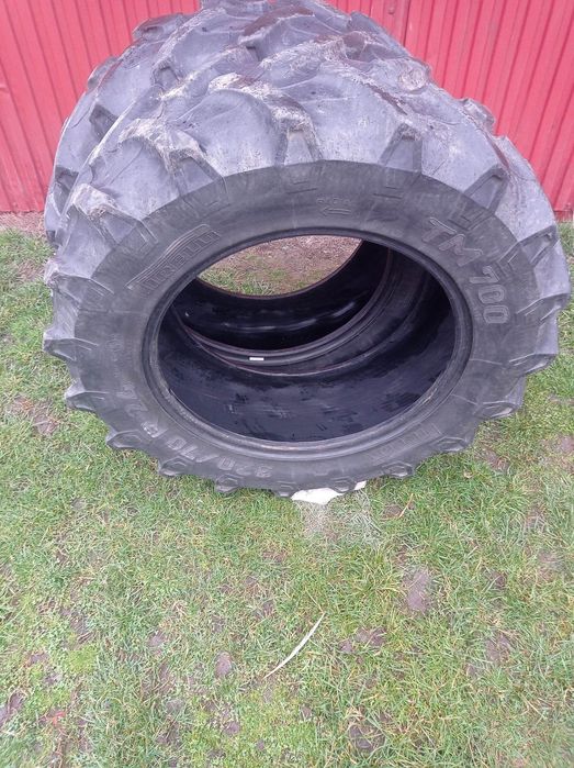 320/70 R24 opona new holland