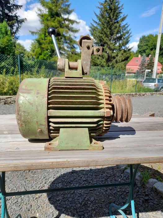 Silnik elektryczny trójfazowy