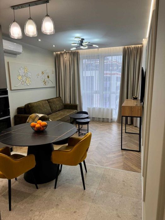 Продаж видової 2-к квартири з ремонтом ЖК OkLand Повітрофлотський, 56Б
