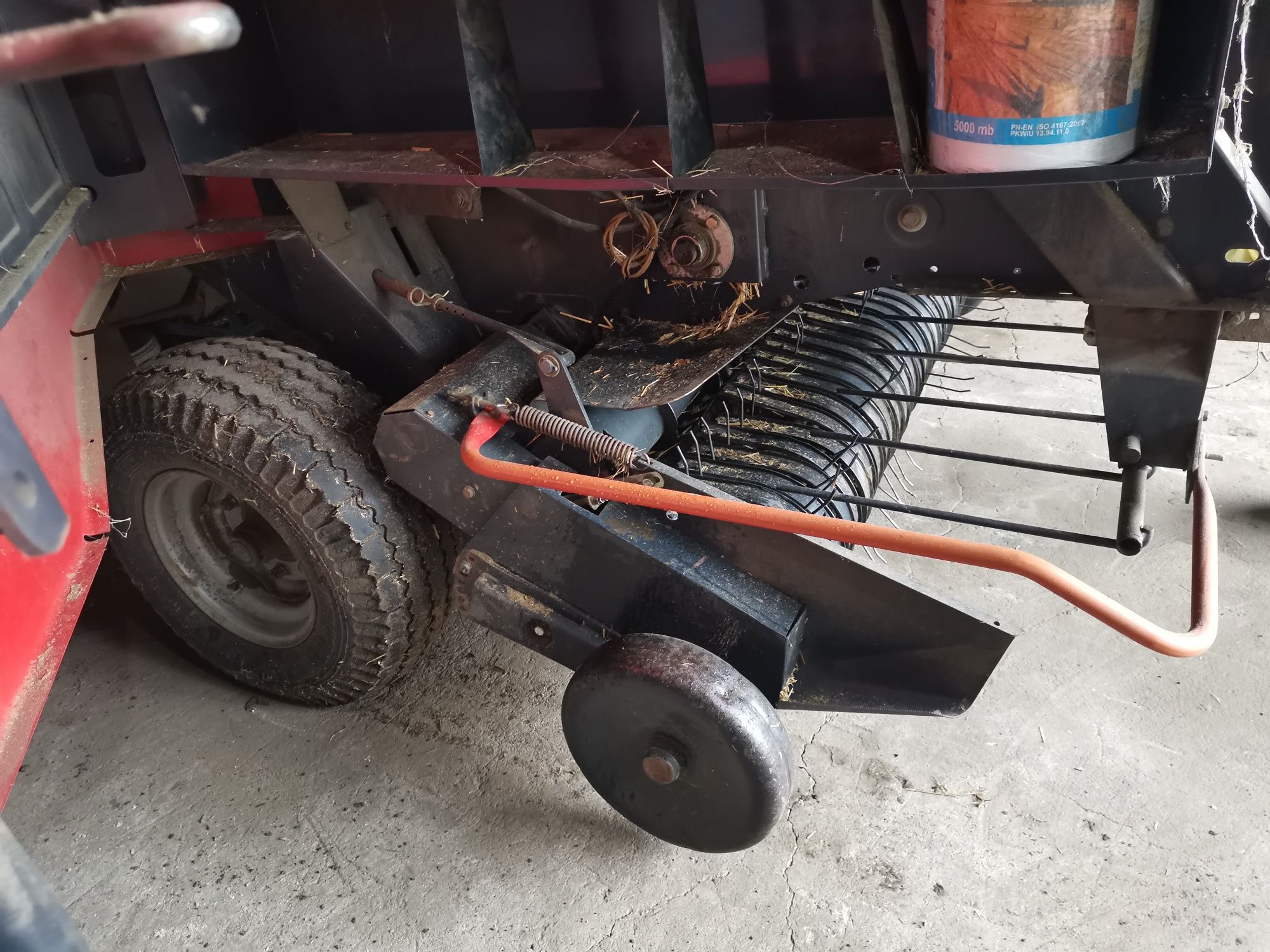 Prasa rolującą pasowa vicon rv187
