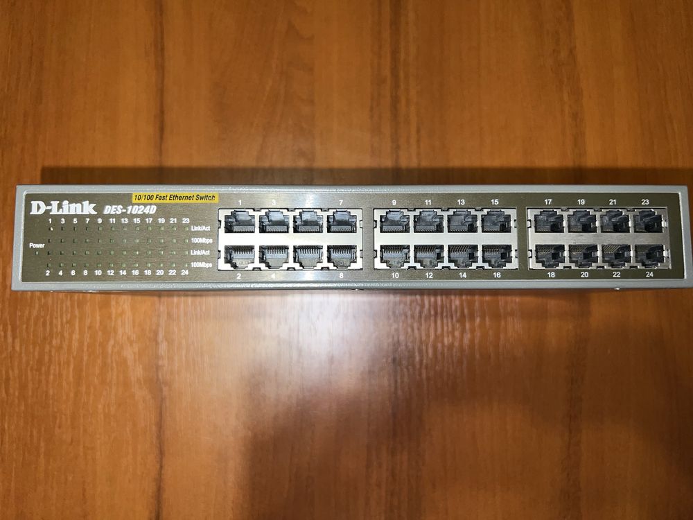 Комутатор мережевий D-Link DES-1024D