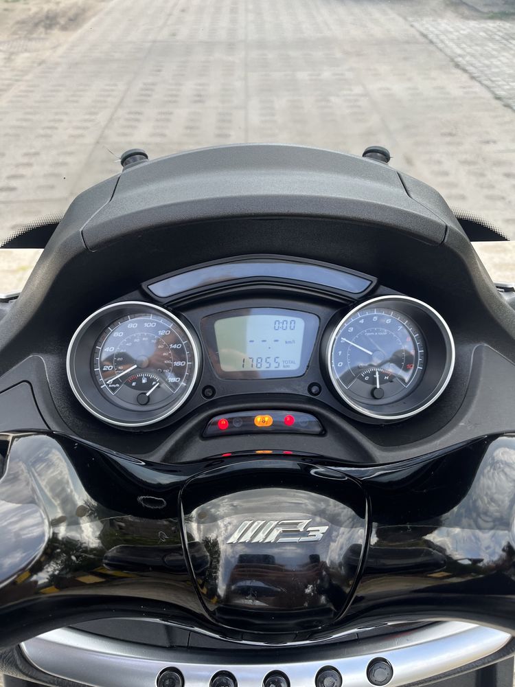 Piaggio MP3 300LT Sport 2014 ! Okazja ! Na Kat. B ** tylko 17800 km !