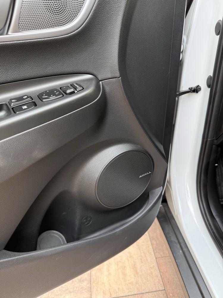 Hyundai Kona 64 premium