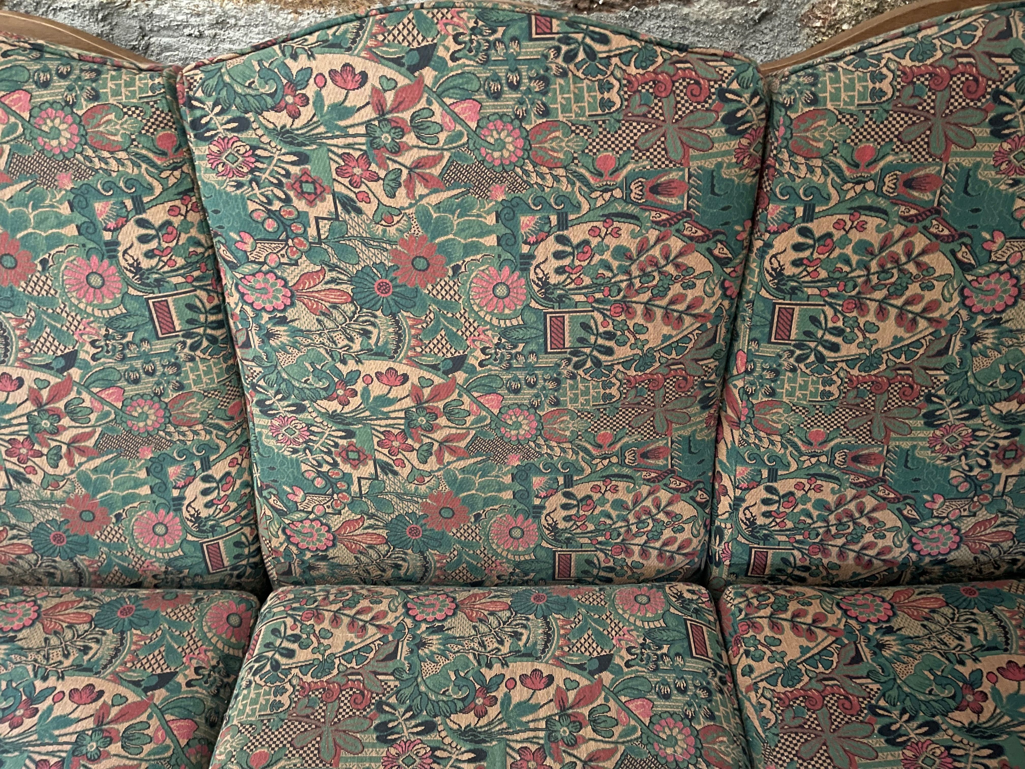 Conjunto de três sofás
