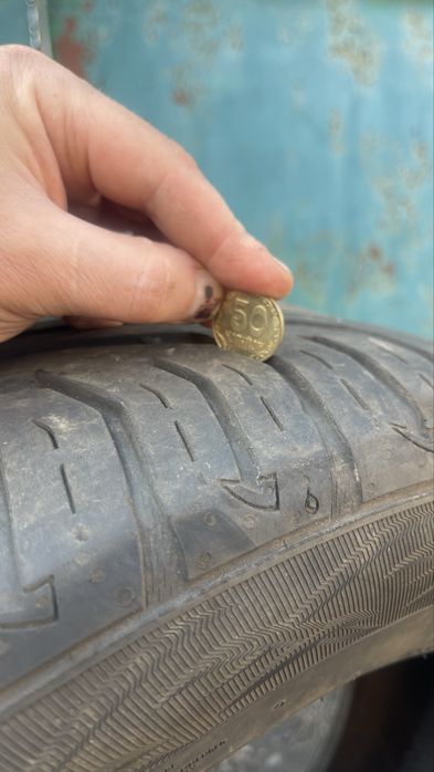 Продам літню гуму 275/45 R20