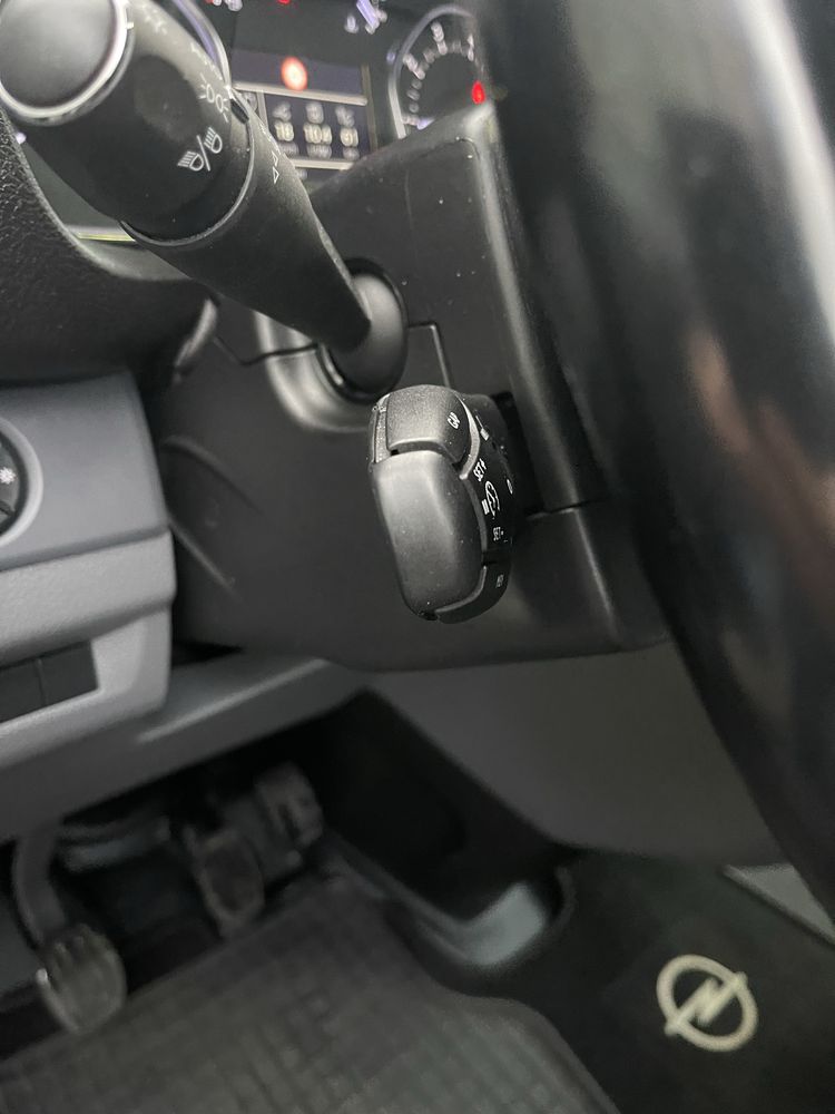 Продам Opel Vivaro