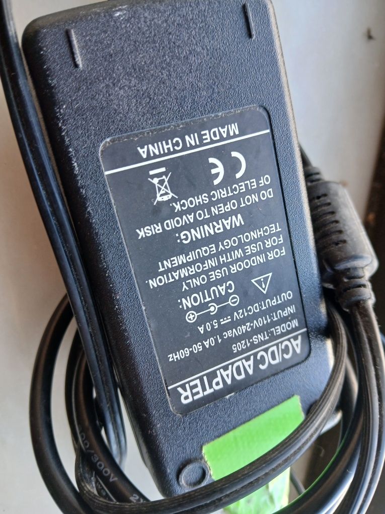 Toldo para loja ou varanda, e material eletrónico