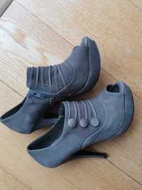 Botins Zilian, 37