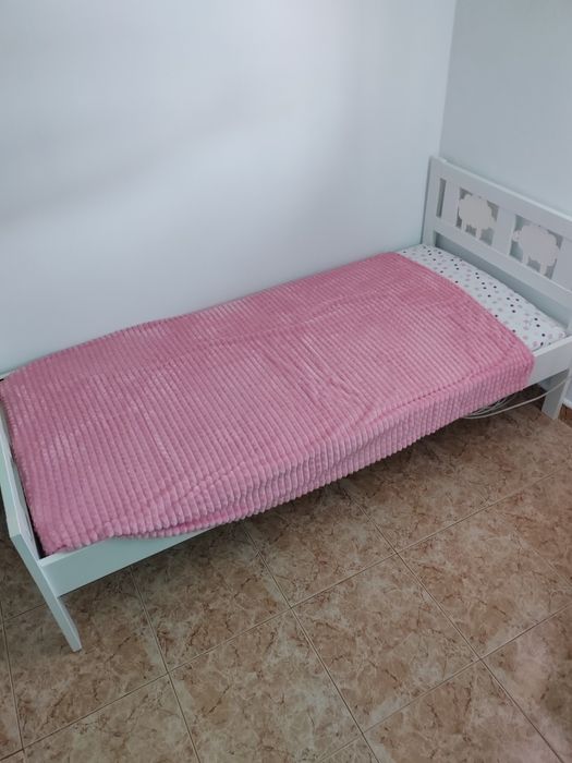 Cama infantil ikea