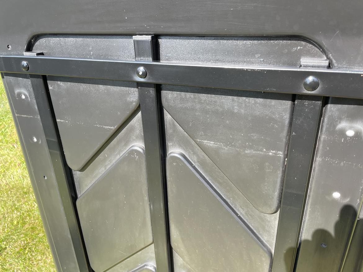Bagażnik dachowy box 320 l ze stelażem