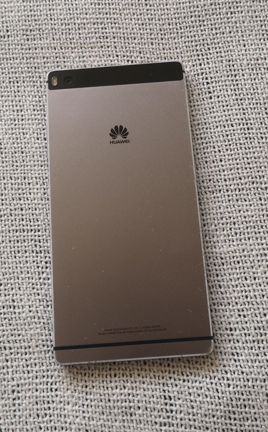 SUPER STAN --- Huawei P8 Gratis 3x Etui --- Bez Simlocka