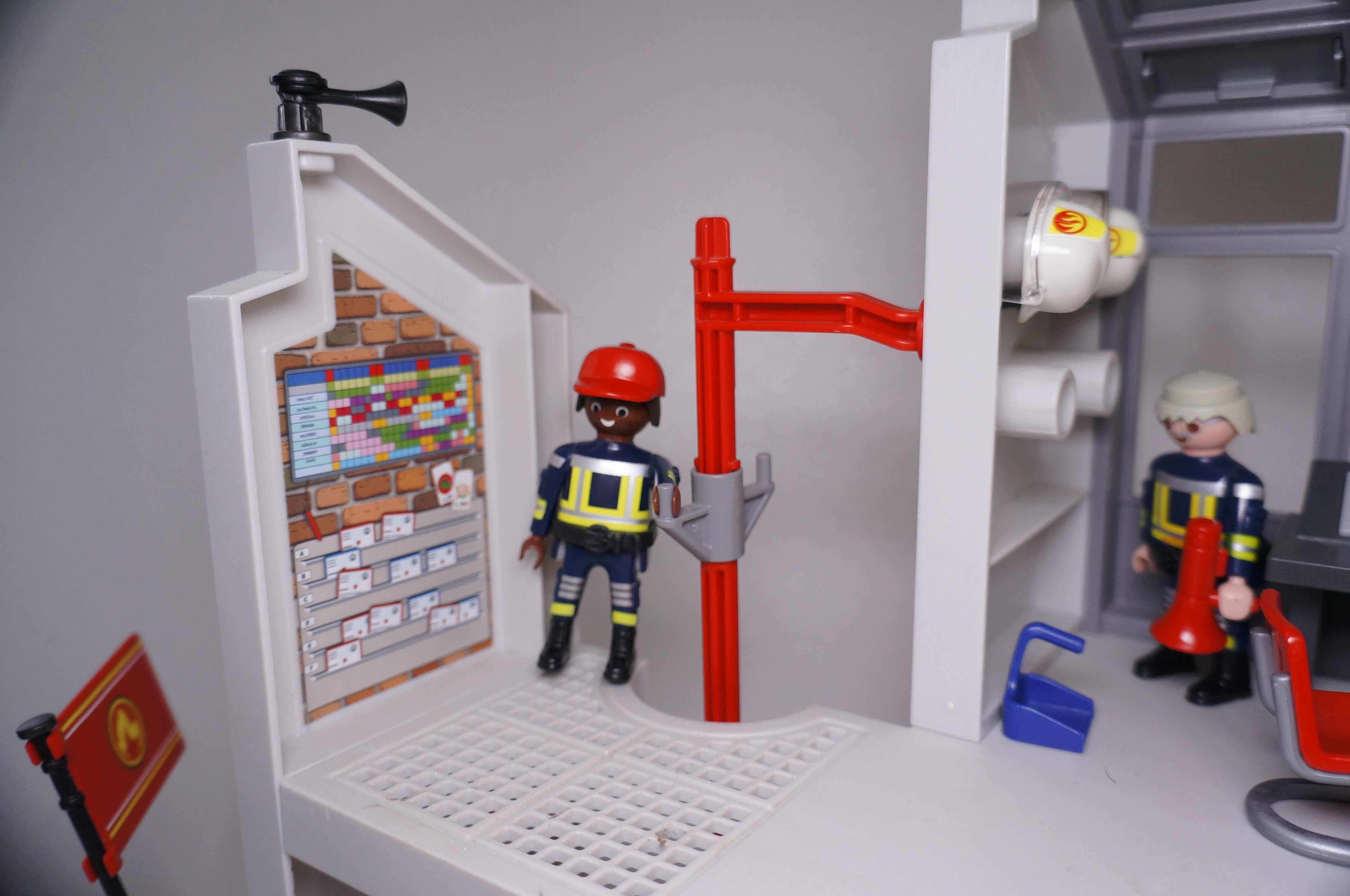 Playmobil 951 Strażak Straż Remiza lotnisko na helikopter Playmobile