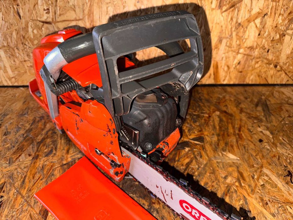 Piła pilarka spalinowa motorowa Husqvarna 555 !!!