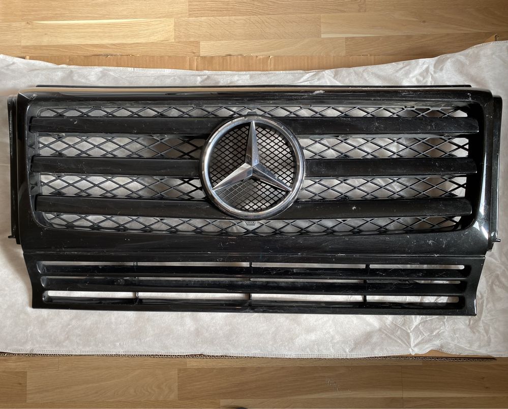 Продам оригінальну решітку Mercedes G-class (W463)
