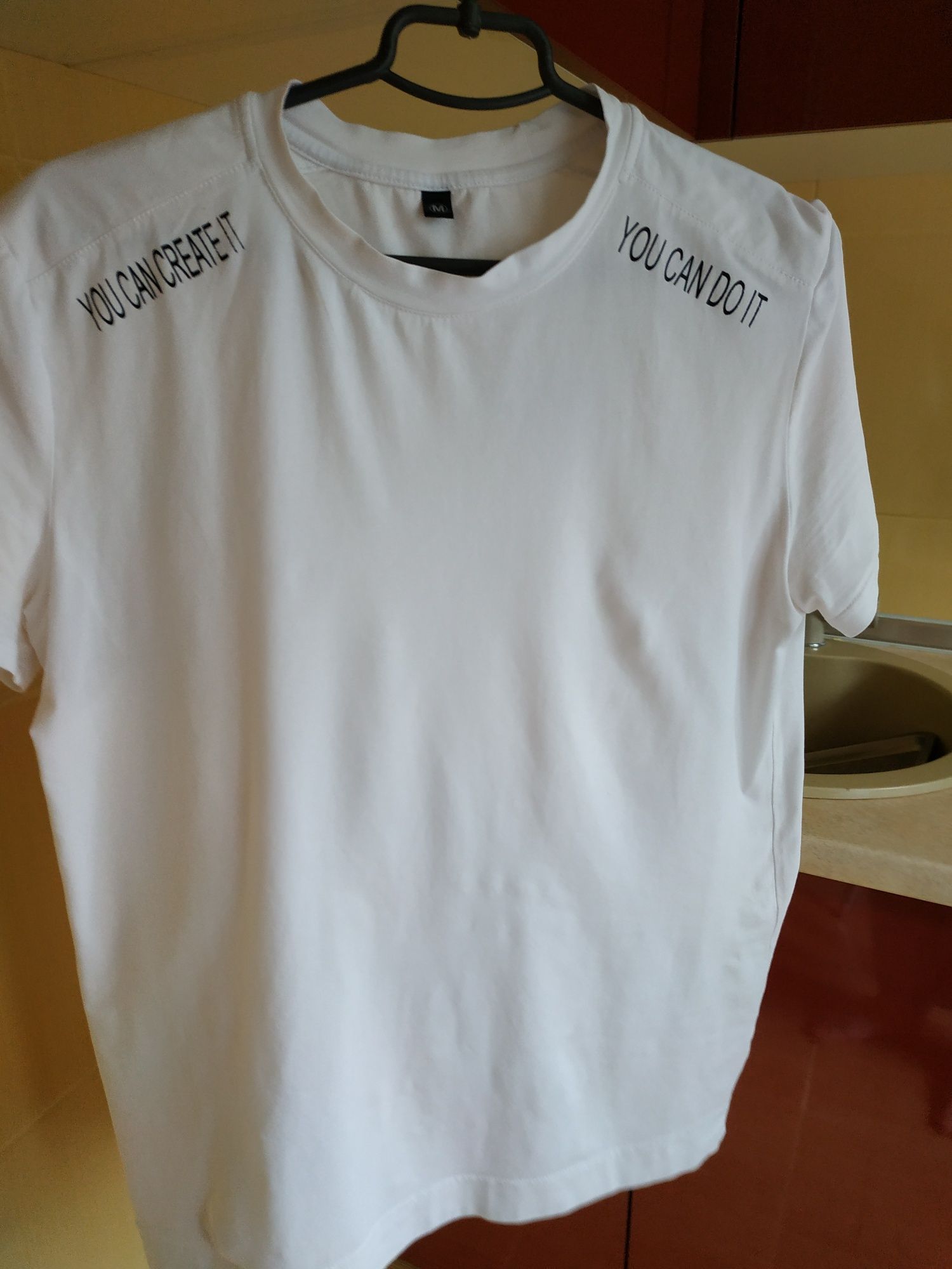 Белая футболка 48-50 размер укр меркам