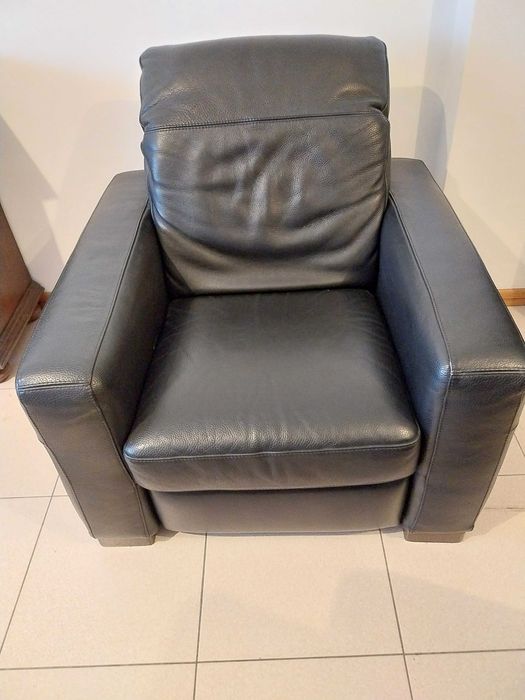 Cadeirão IKEA em pele como novo