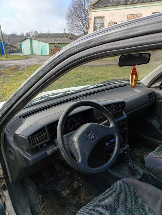 Продам Пежо 405 на ходу