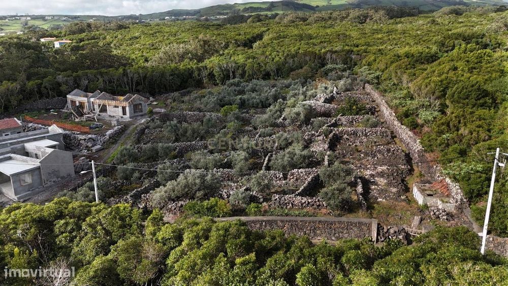 Excelente terreno no Porto Martins
