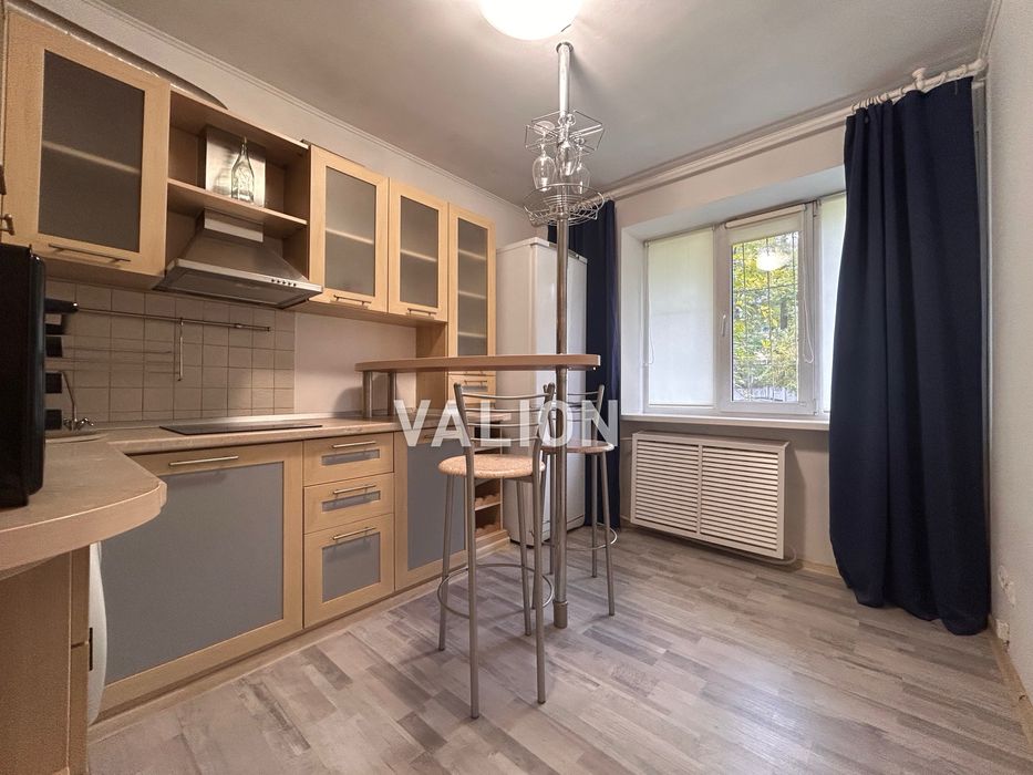 Продаж 1 кім. квартири з ремонтом, вул. Новоукраїнська, Сирець