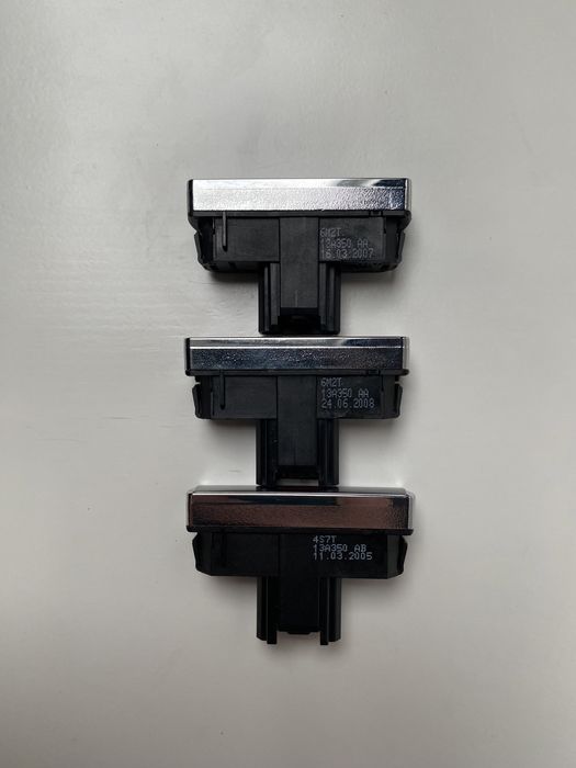 Кнопки керування підігрівом скла, аварійки, ESP для Ford Momdeo 4