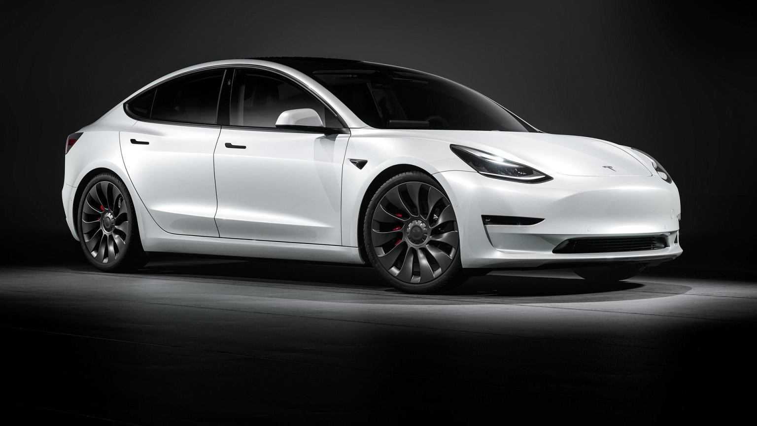 Tesla 3 Performance Wynajmij 3.3s 0-100 / Przejażdżka / Doba / Weekend
