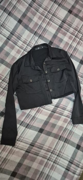 Czarna satynowa koszula krótka elegancka na guziki Missguided