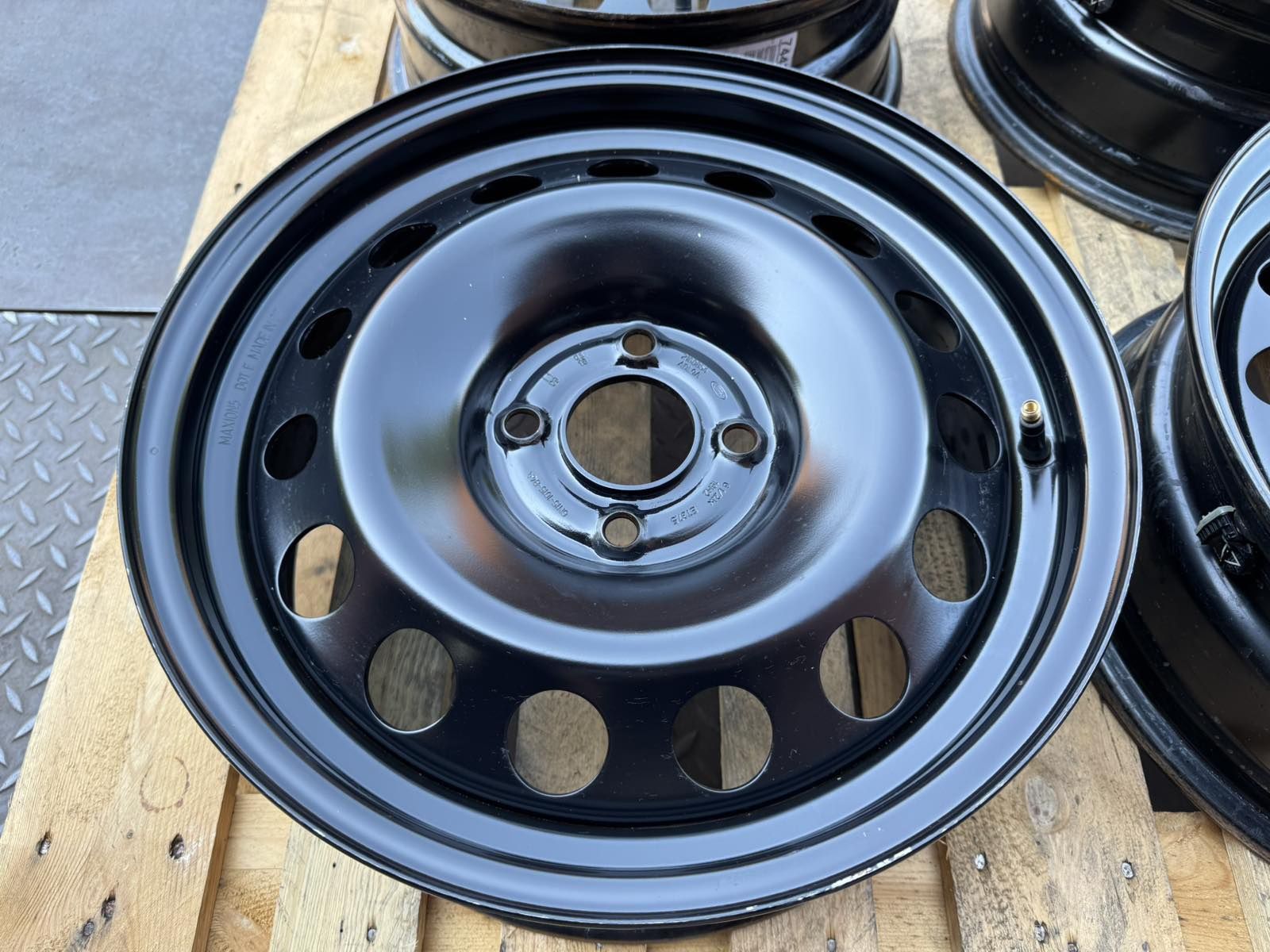 Металеві диски Ford 4*108 R16
