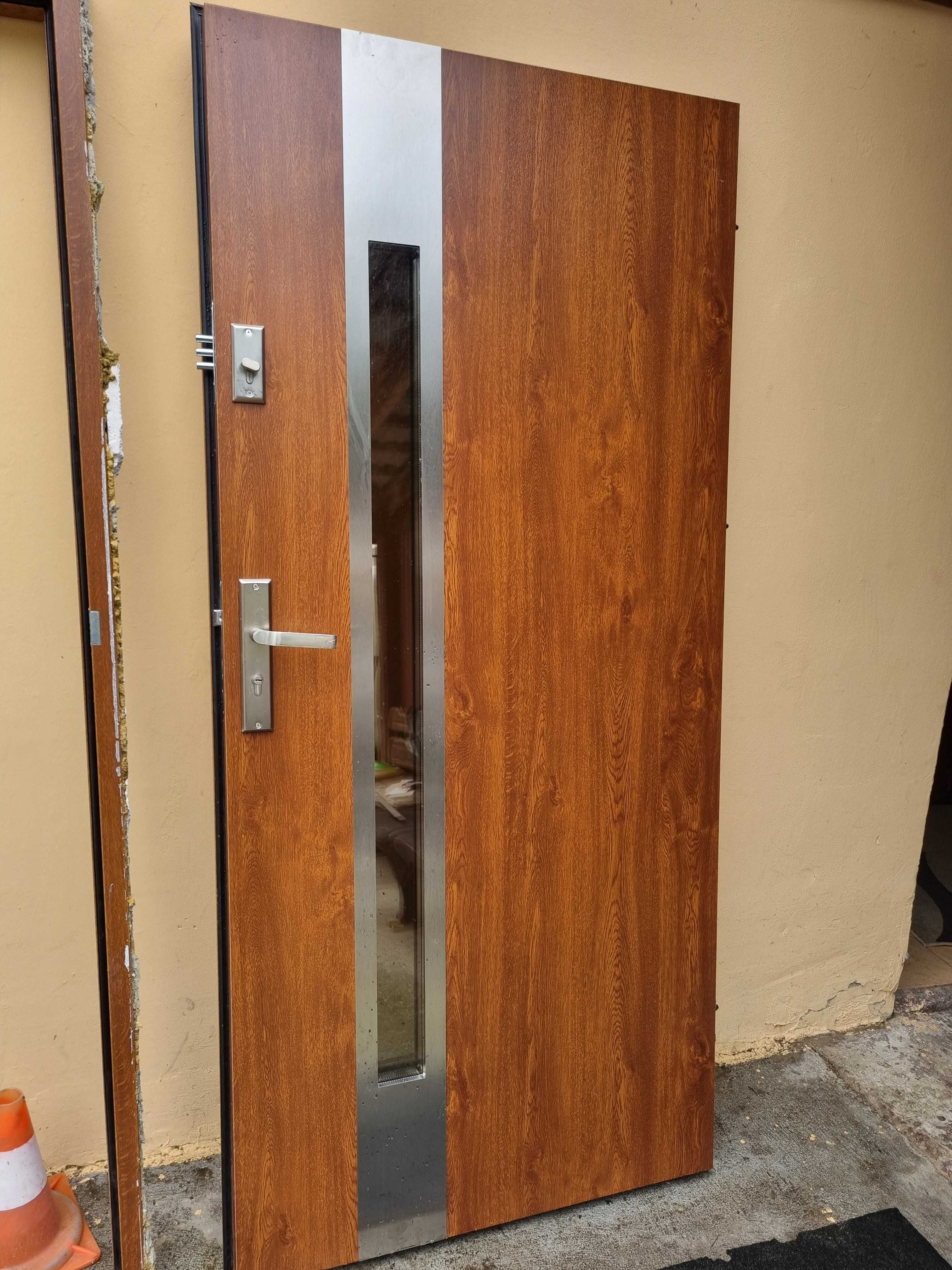 Drzwi wejściowe wejsciowe zewnętrzne Kompletne Ładne