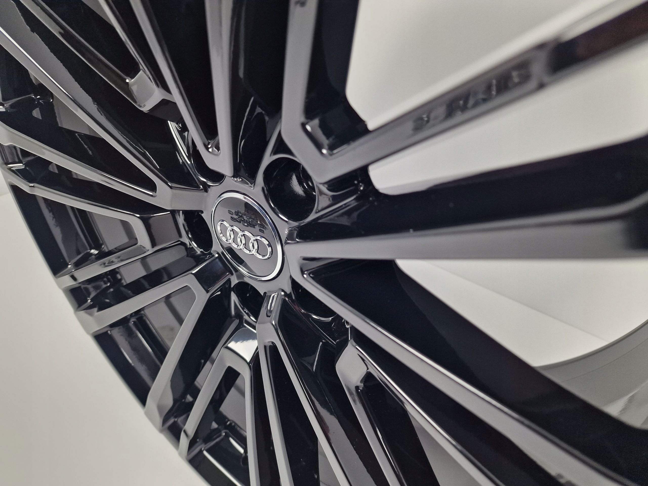 Oryginalne Felgi Audi 19 A4 A5 A6 A7 A8 Q3 Q5 Q7