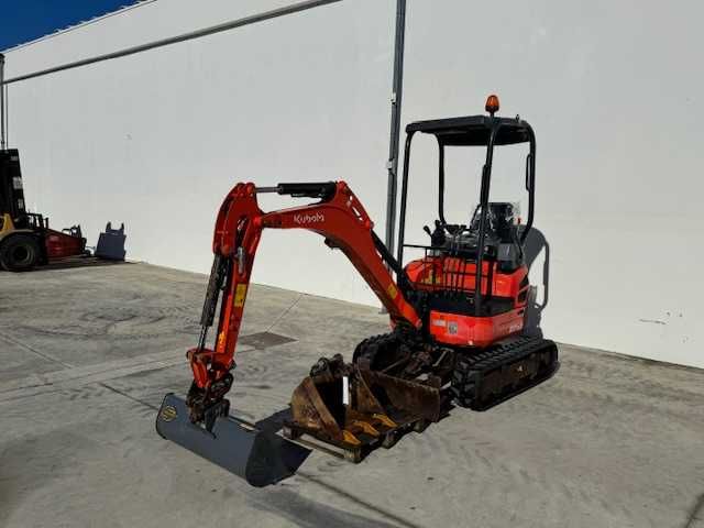 Giratória Kubota U17-3 Nº74421