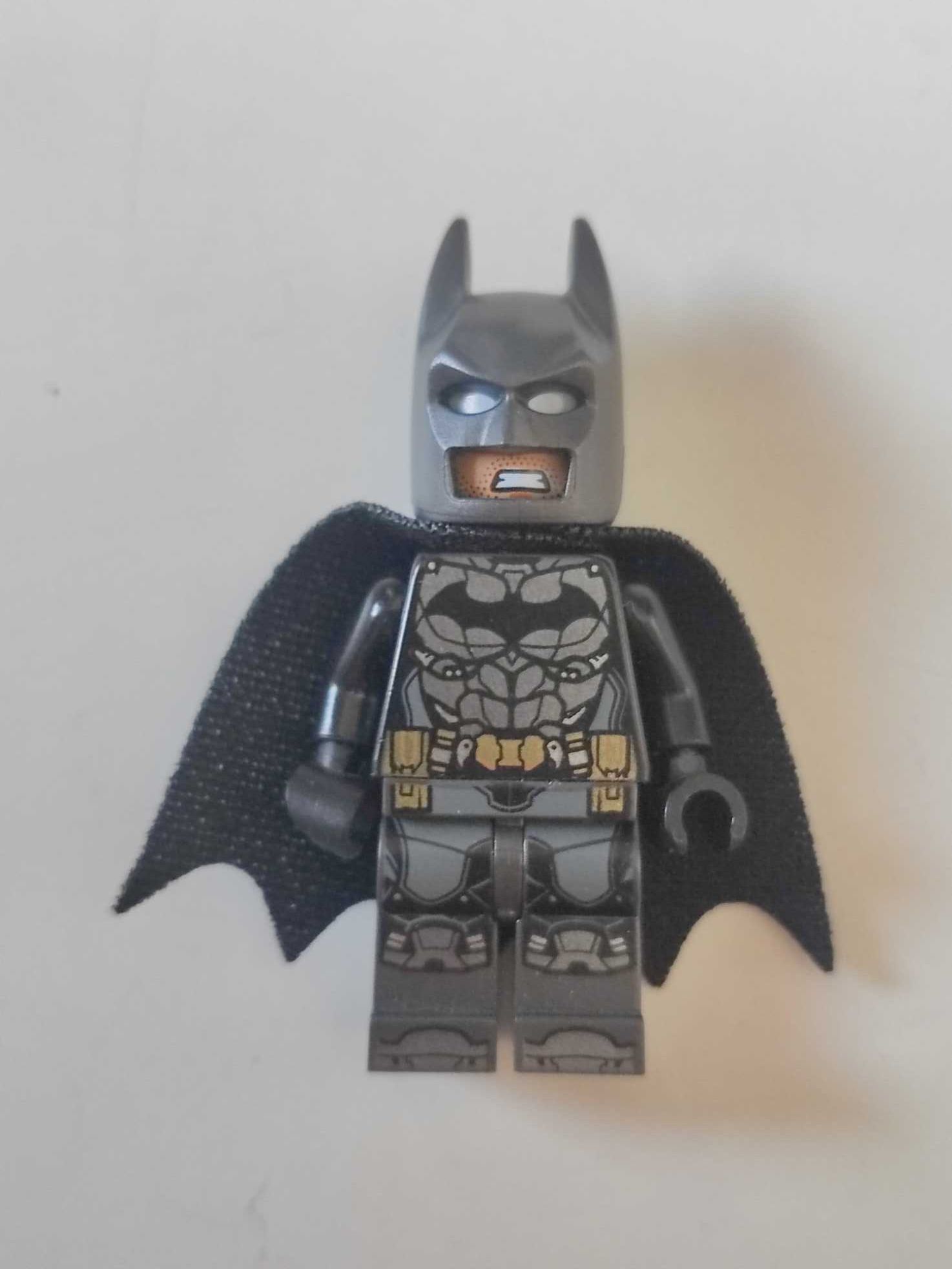 LEGO Batman, Pearl Dark Gray Armor Item No: sh0535 z zestawu 76112