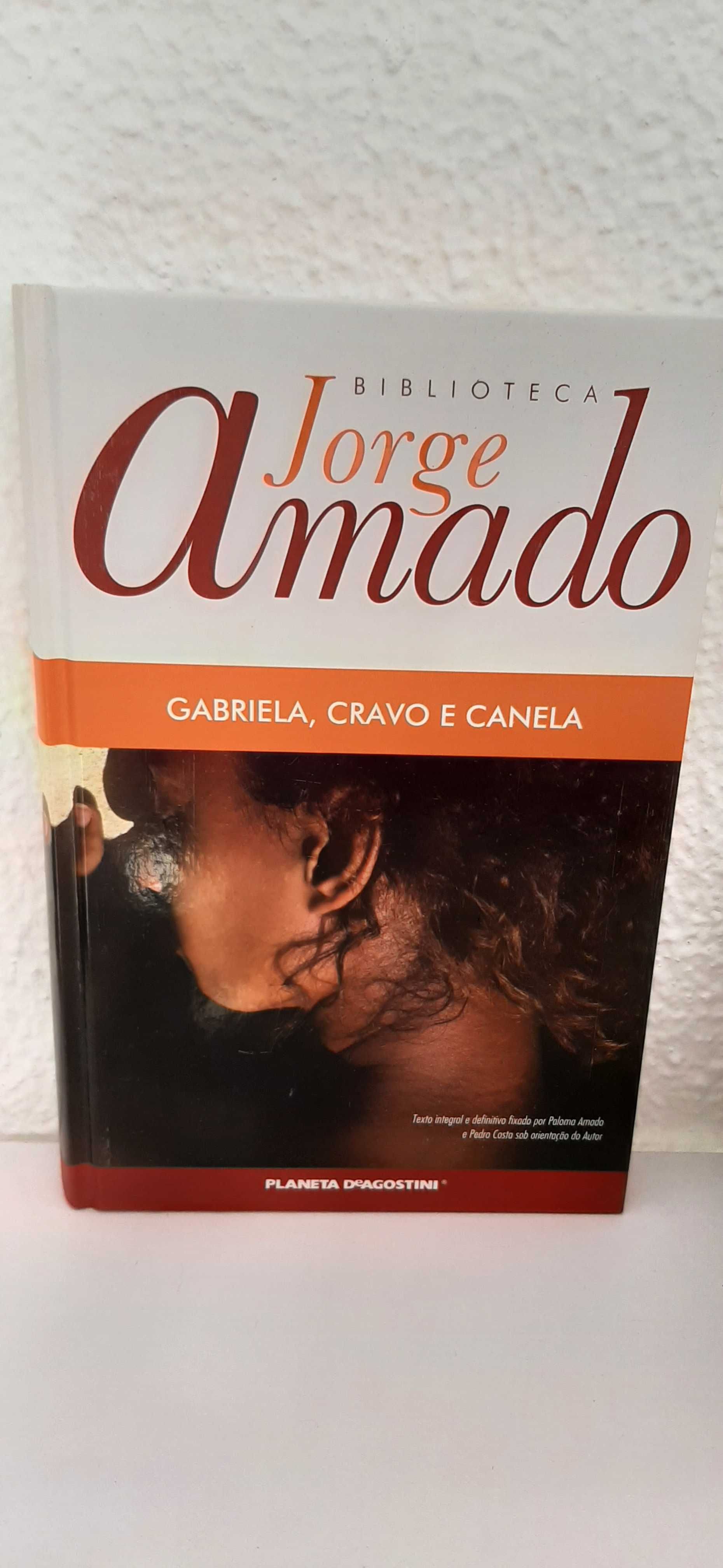 Livros vendidos em separado ou em conjunto