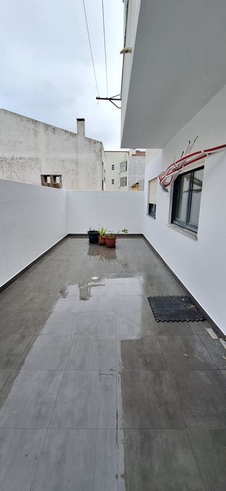 Vendo apartamento T3 centro das Caldas.