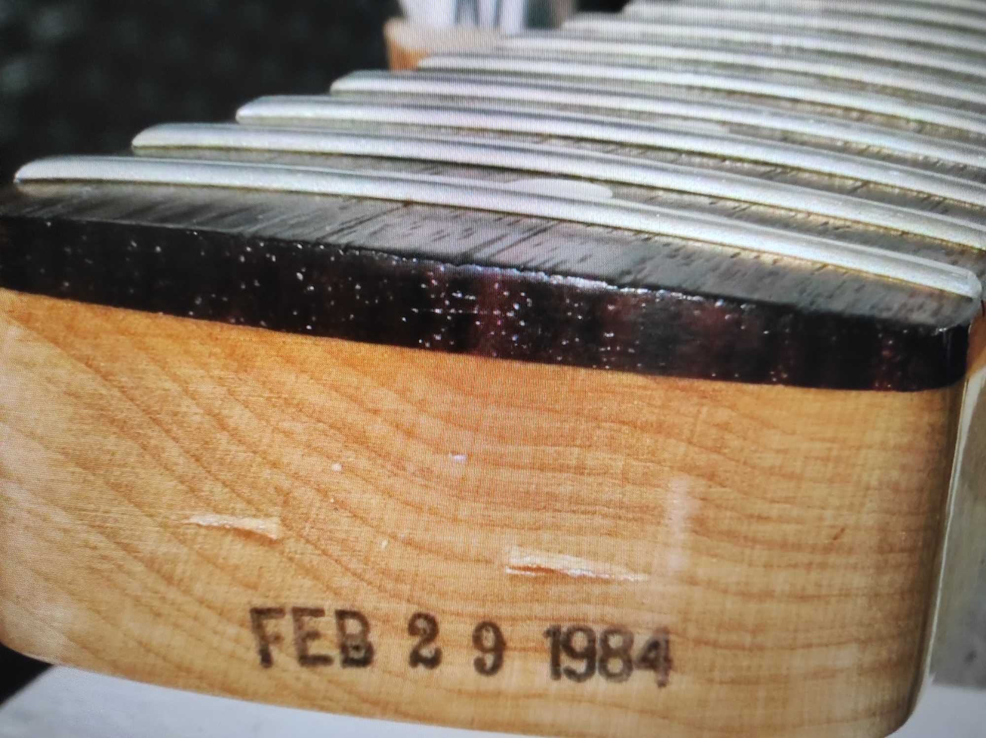 Fender Stratocaster 84',two knobs