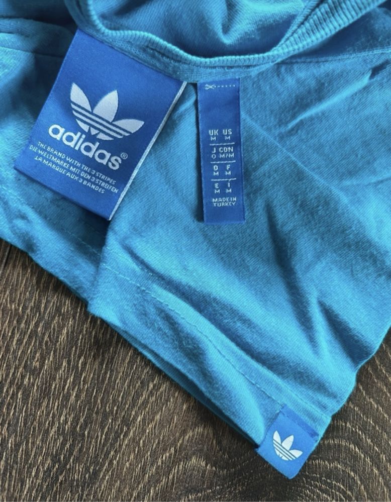Niebieski T-shirt Adidas r. M